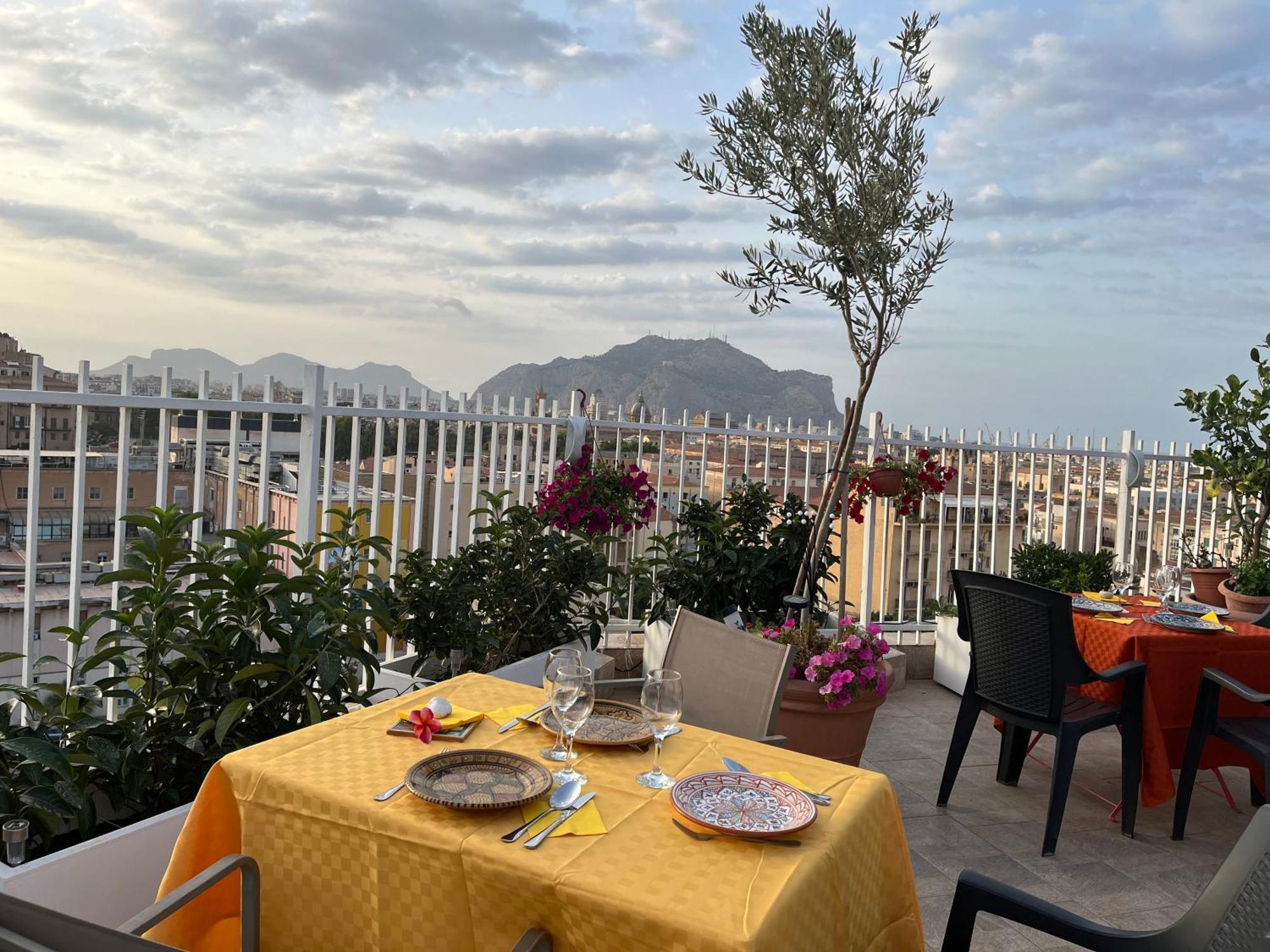 Lealbe Di Sicilia Bed & Breakfast Palermo Exterior photo
