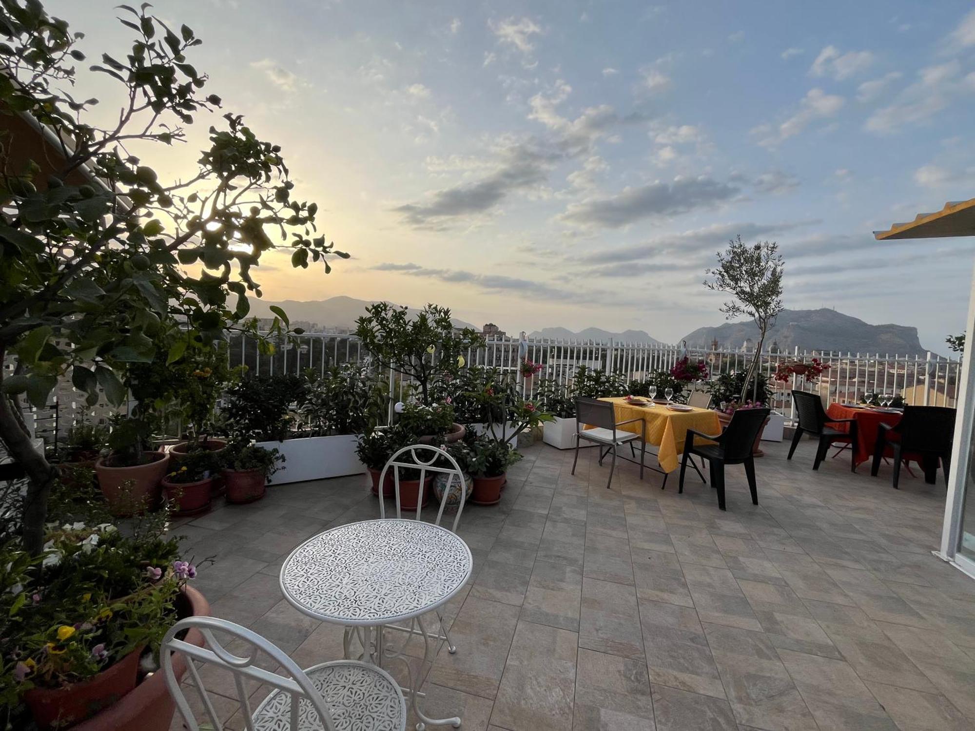 Lealbe Di Sicilia Bed & Breakfast Palermo Exterior photo